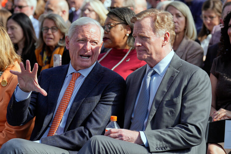 Haslam breaks ground on Browns' $2.4B domed stadium set to open in 2029